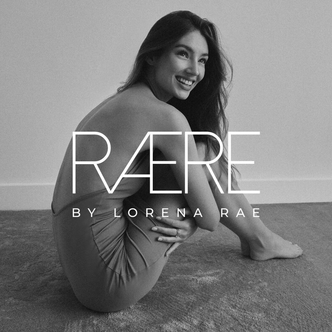 Lorena Rae Feet